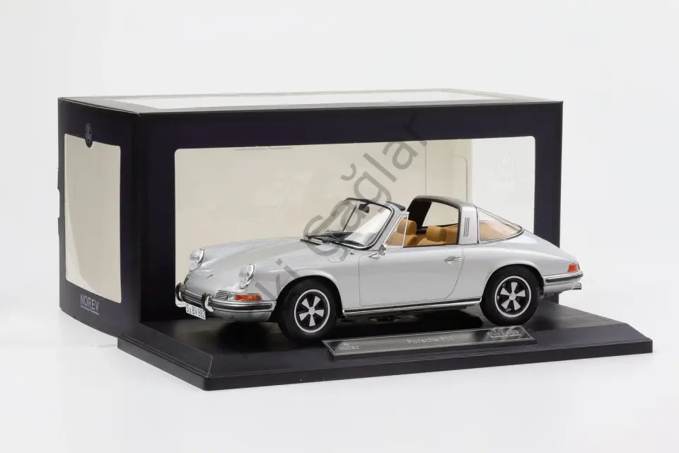 1:18 Norev Porsche 911 E Targa 1969 Silver 400pcs
