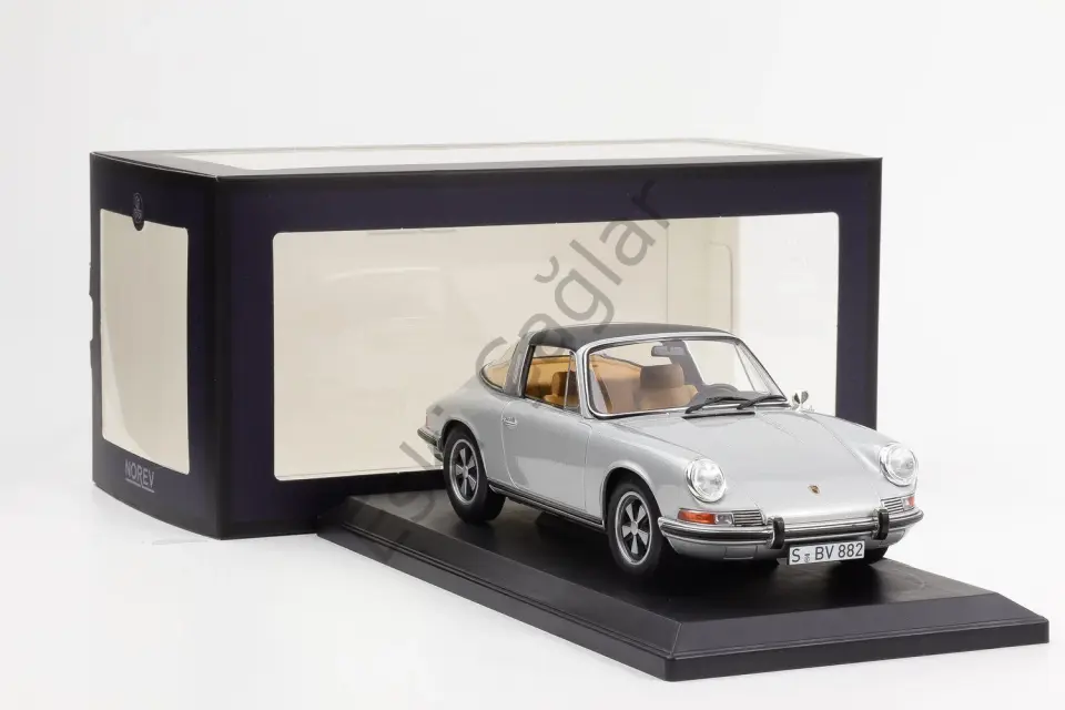 1:18 Norev Porsche 911 E Targa 1969 Silver 400pcs