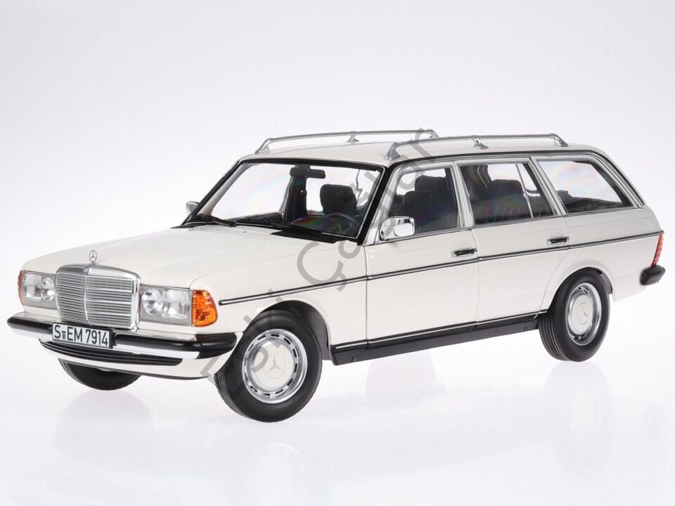 1:18 Norev 982 Mercedes Benz S123 - W123 T Model White