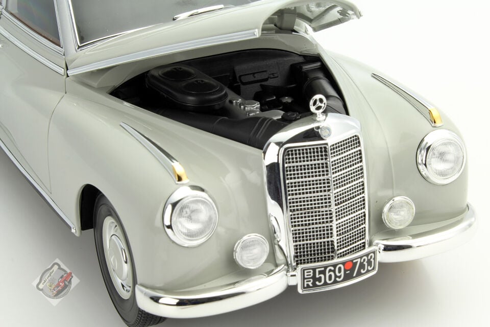 1.18 Norev Mercedes Benz 300 Limousine (W186) 1955 Grey Beige