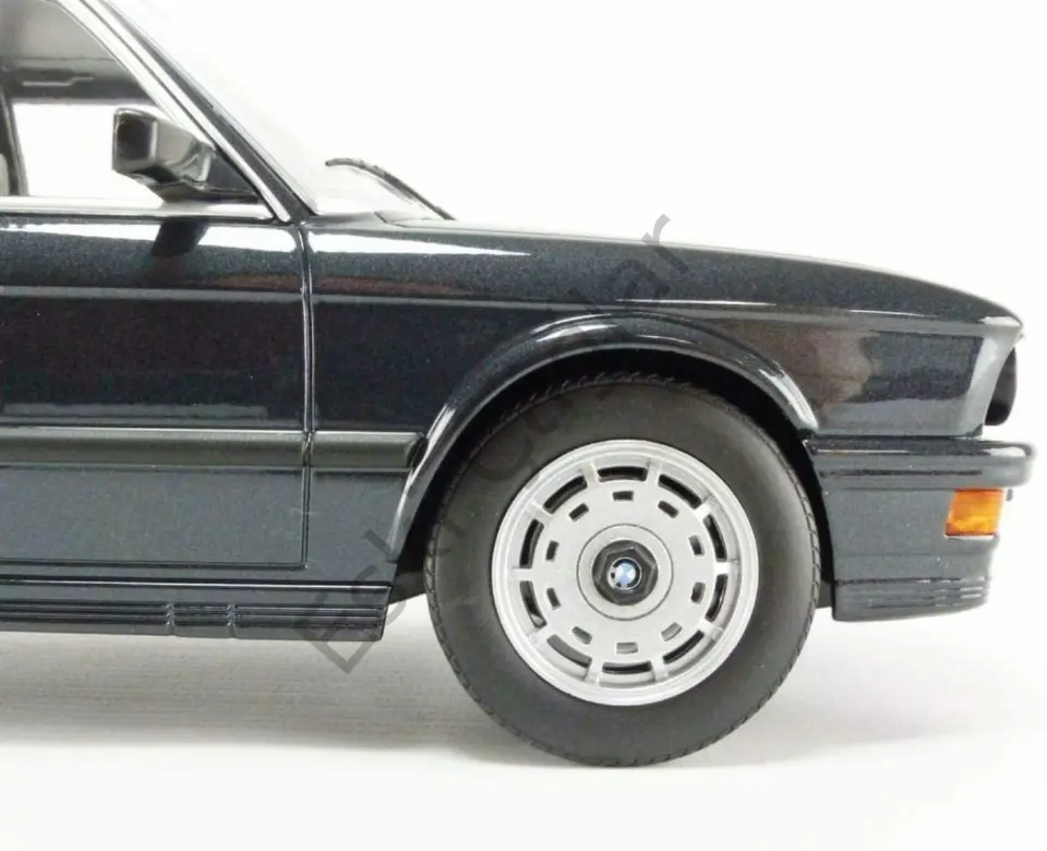 1:18 Norev 1986 BMW M535i Black Metallic
