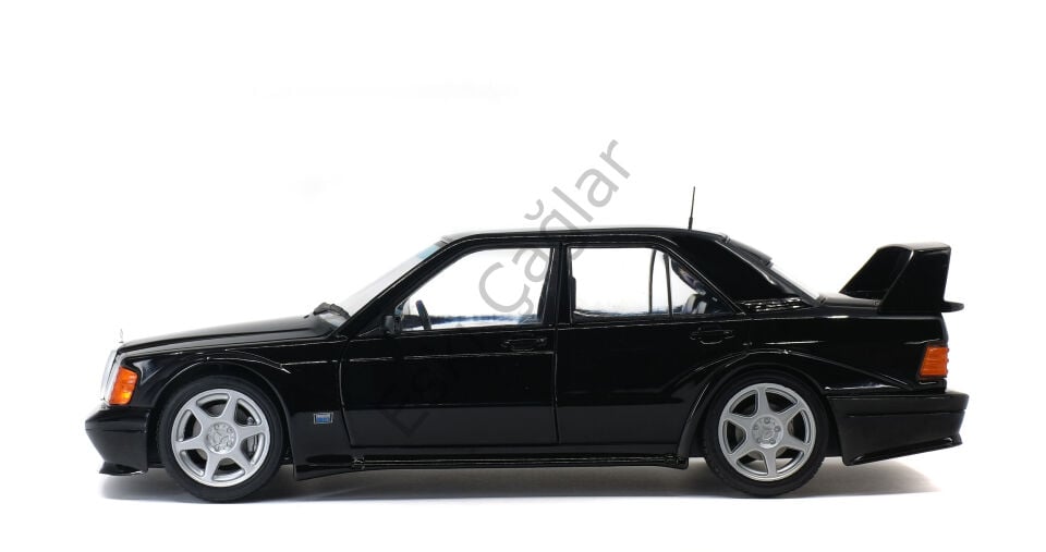 1:18 Solido Mercedes Benz 190 EVO II (W201) Black 1990