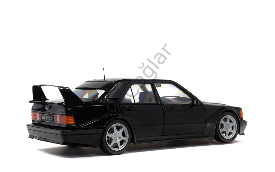 1:18 Solido Mercedes Benz 190 EVO II (W201) Black 1990