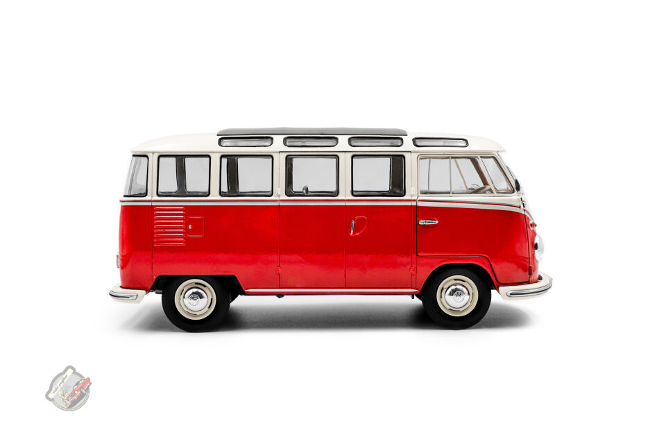 1:18 Solido Volkswagen T1 Samba Red / White 1962