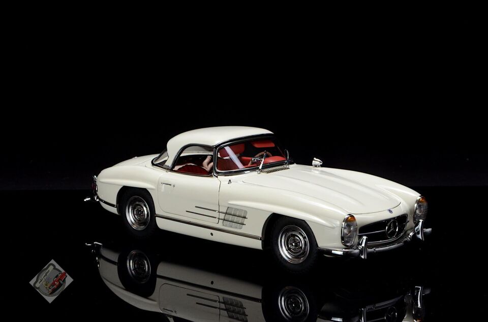 1:18 CMC Mercedes-Benz 300 SL, W198 HArdtop White Limited Edition