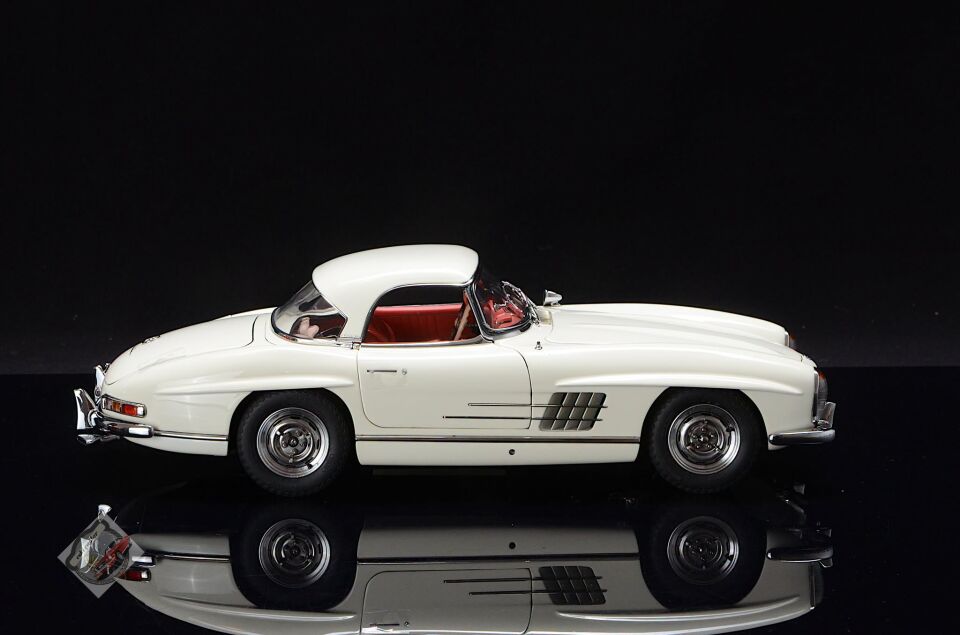1:18 CMC Mercedes-Benz 300 SL, W198 HArdtop White Limited Edition