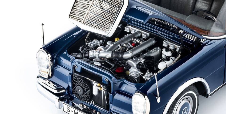 1:18 CMC Mercedes-Benz 600 Pullman (W100) Landaulet