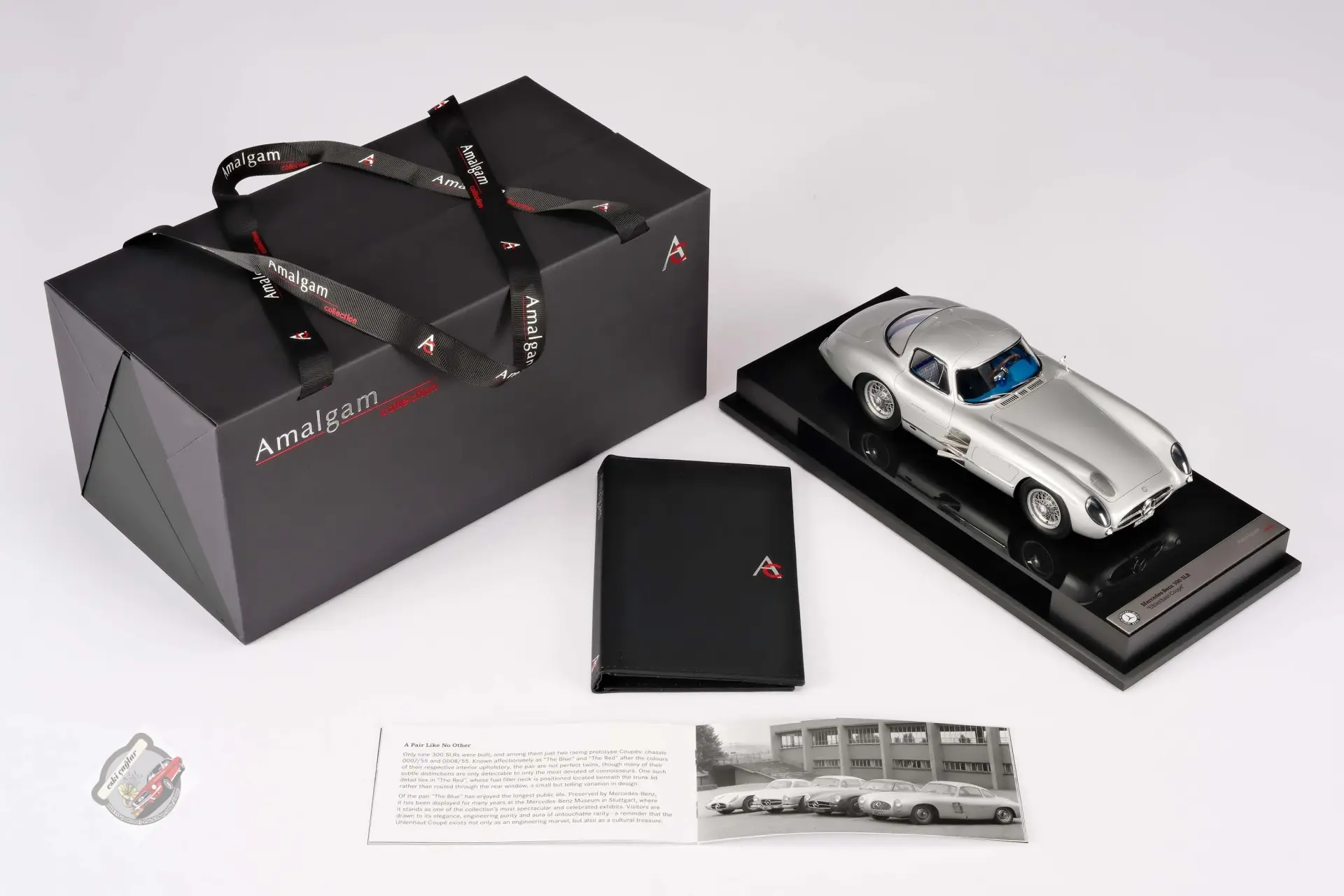 1:18 Amalgam Mercedes Benz 300 SLR Uhlenhaut Coupe - Silver Grey Metallic