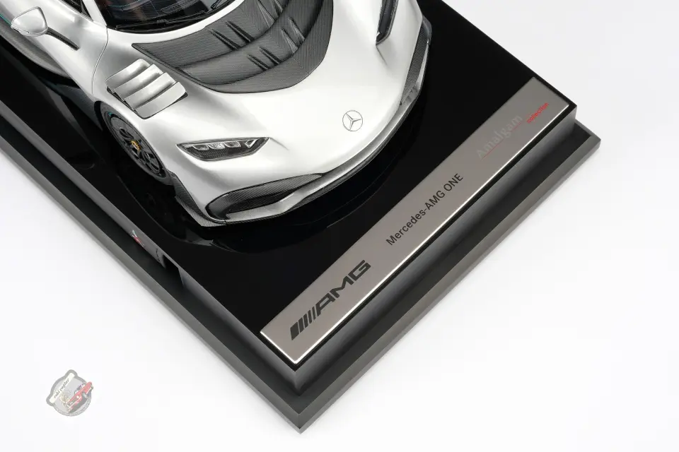 1:18 Amalgam Mercedes-AMG ONE