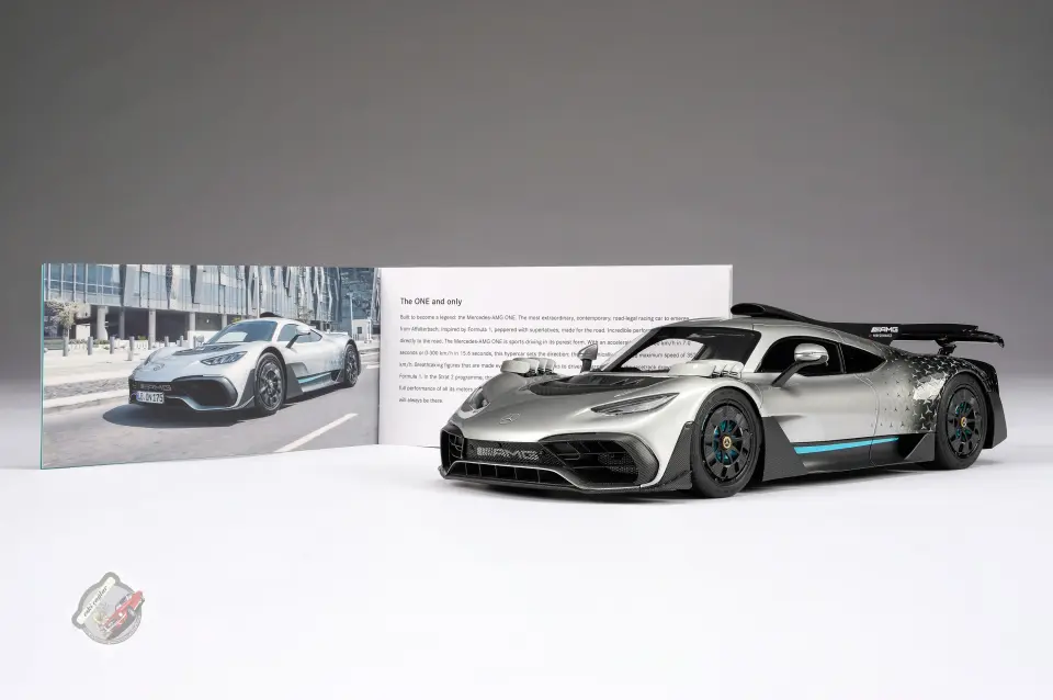 1:18 Amalgam Mercedes-AMG ONE