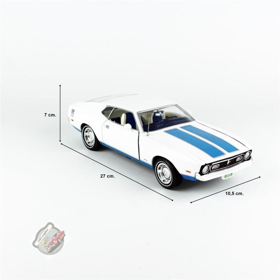 1:18 AutoWorld 1972 Ford Mustang Fastback (Class of 1972) Beyaz