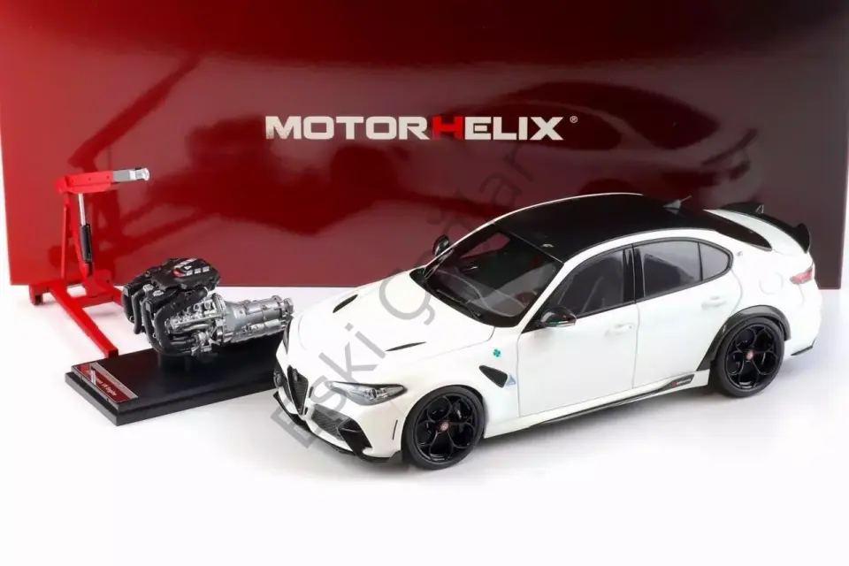 1:18 Motorhelix Alfa Romeo Giulia GTA Bianco Trofed White
