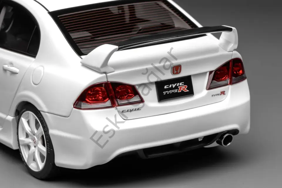 1:18 Motorhelix Honda Civic Type R FD2 2007 Facelift Premium White Pearl