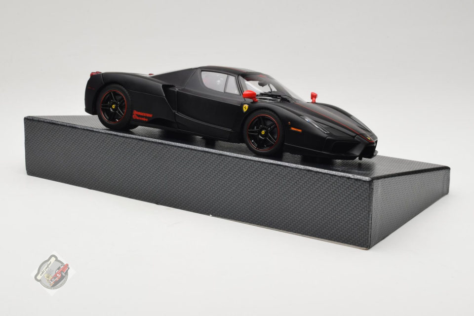 1:18 BBR MODEL Ferrari Enzo Matt Black