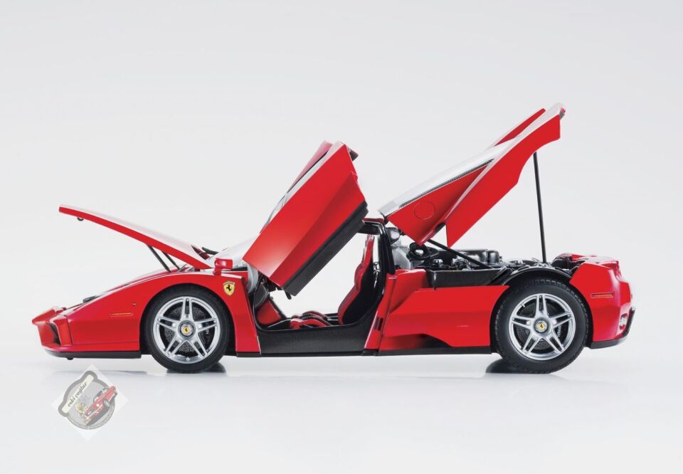 1:18  BBR MODEL Ferrari Enzo Rosso Corsa 2005 Special Wheels