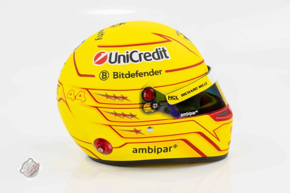 1:2 Lewis Hamilton Team Ferrari F1 2025 Season HP N 44 Kask