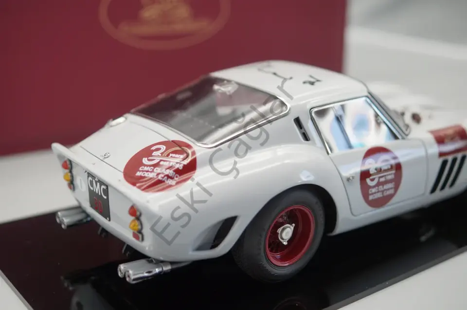 1:18 CMC Ferrari 250 GTO Anniversary Model 30 Years of CMC