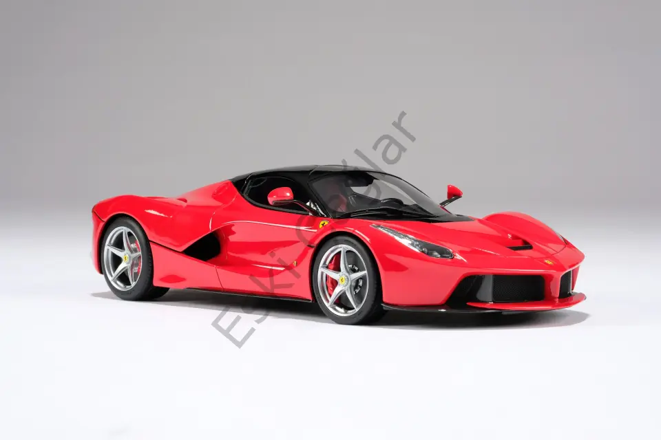 1:18 Amalgam Ferrari LaFerrari