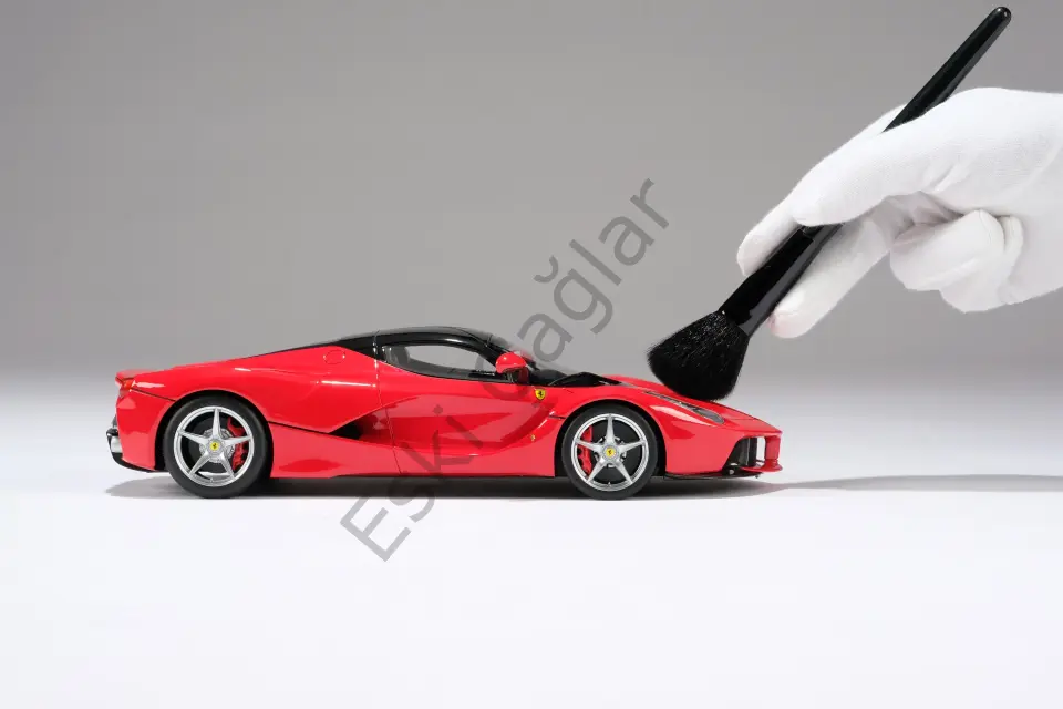 1:18 Amalgam Ferrari LaFerrari