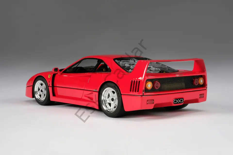 1:18 Amalgam Ferrari F40 - Rosso Corsa (ÖN SİPARİŞ)