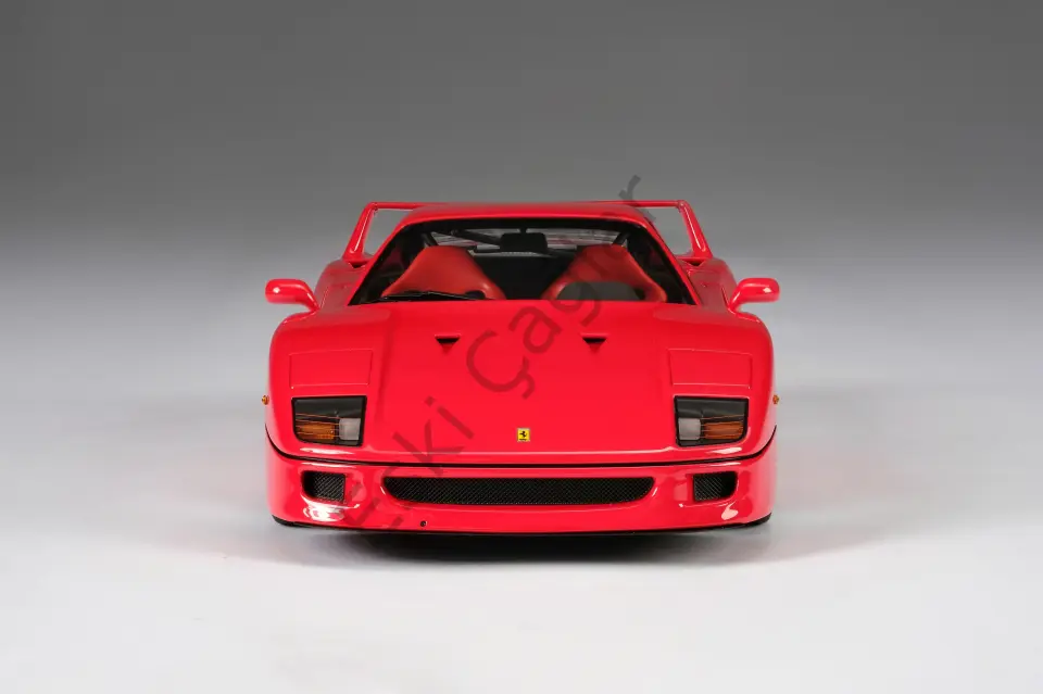 1:18 Amalgam Ferrari F40 - Rosso Corsa (ÖN SİPARİŞ)