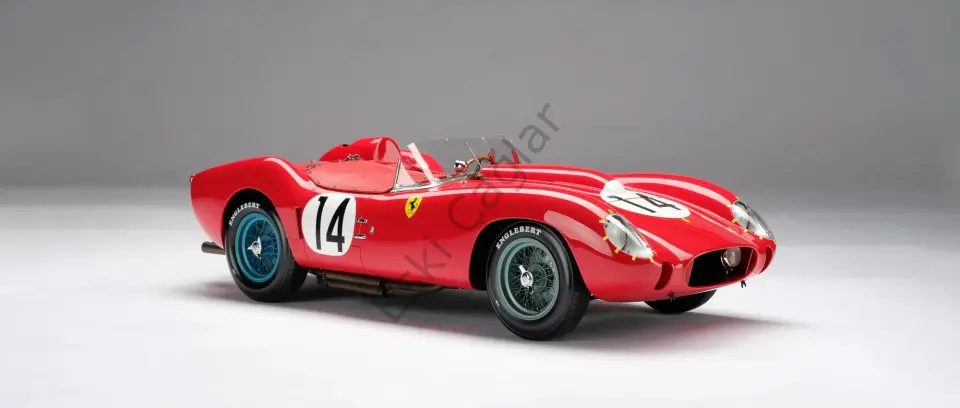 1:18 Amalgam Ferrari 250 TR Winner 12 Hours of Sebring #14 Driven by Phil Hill/Peter Collins (Ön Sipariş)