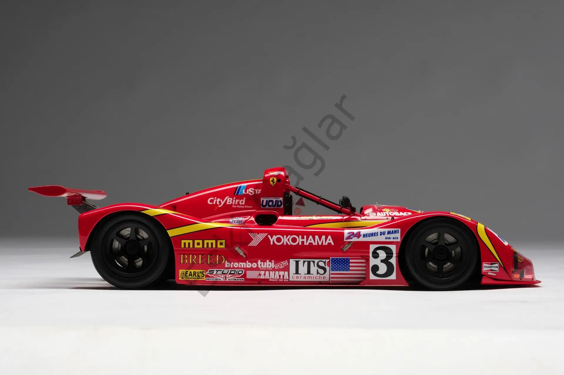 1:18 Amalgam Ferrari 333 SP 24h LE MANS 1997 #3 - MORETTI/THEYS/PAPIS (Ön Sipariş)