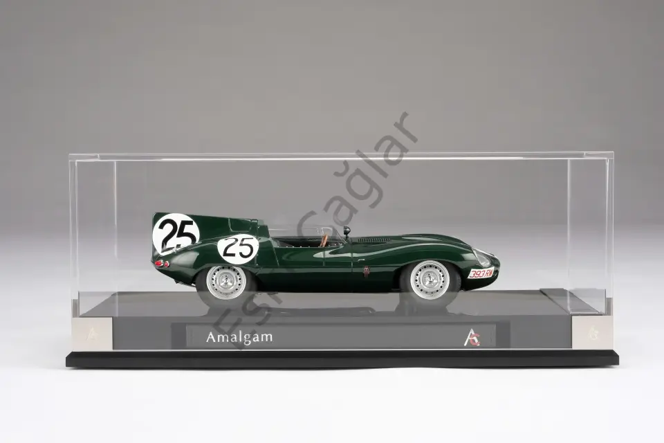 1:18 Amalgam Jaguar D-type Winner 12h Reims 1956 #25 Driven by: Hamilton, Bueb (Ön Sipariş)