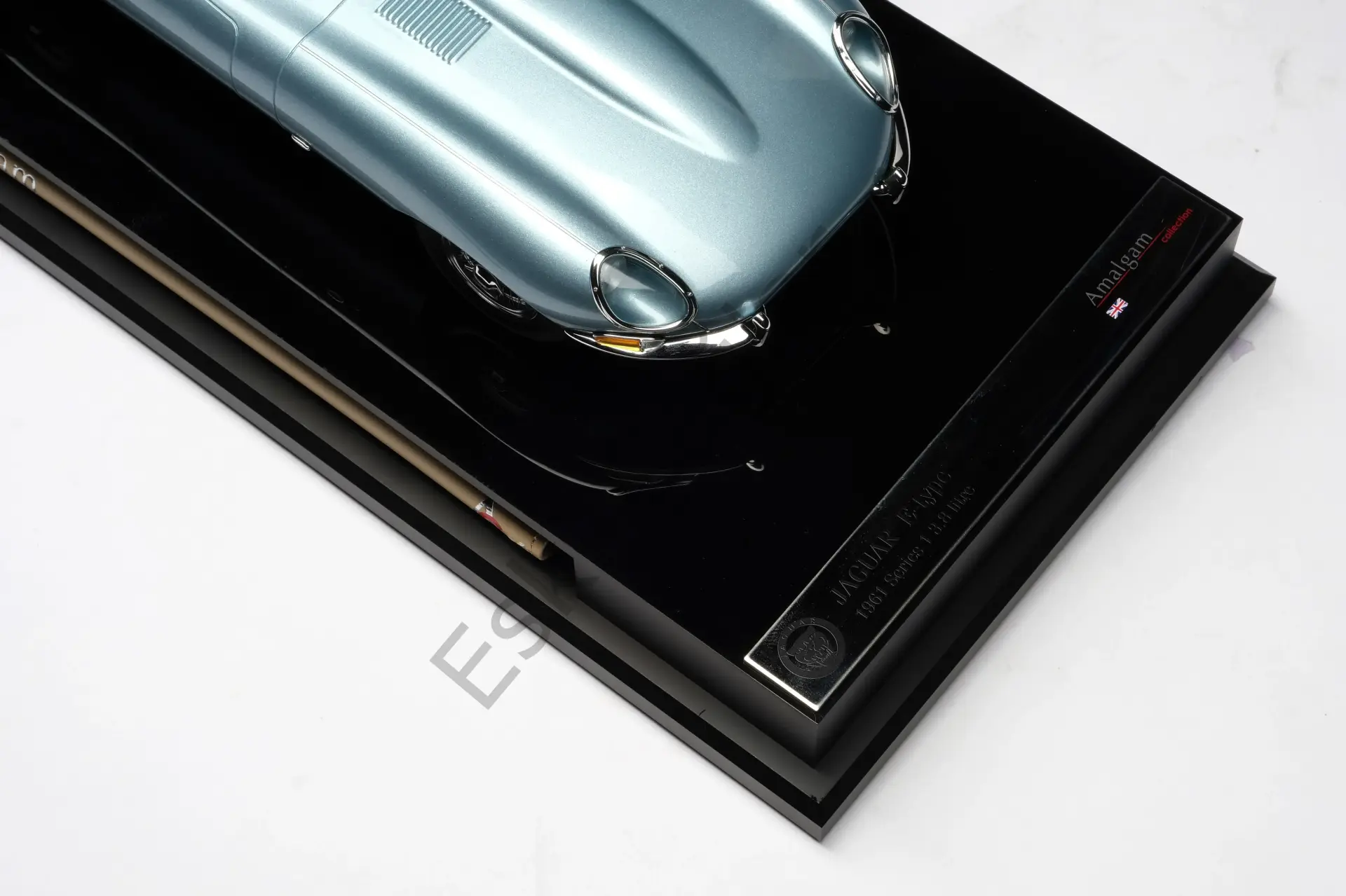 1:18 Amalgam Jaguar E-type Roadster Light Blue (Ön Sipariş)
