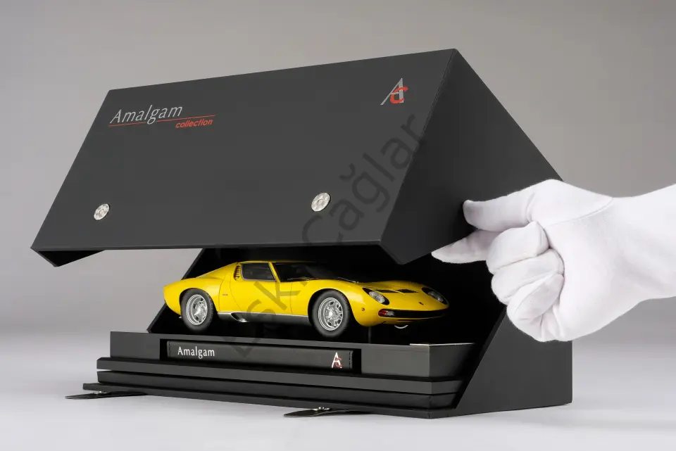1:18 Amalgam  Lamborghini Miura P400 SV Yellow (Ön Sipairş)