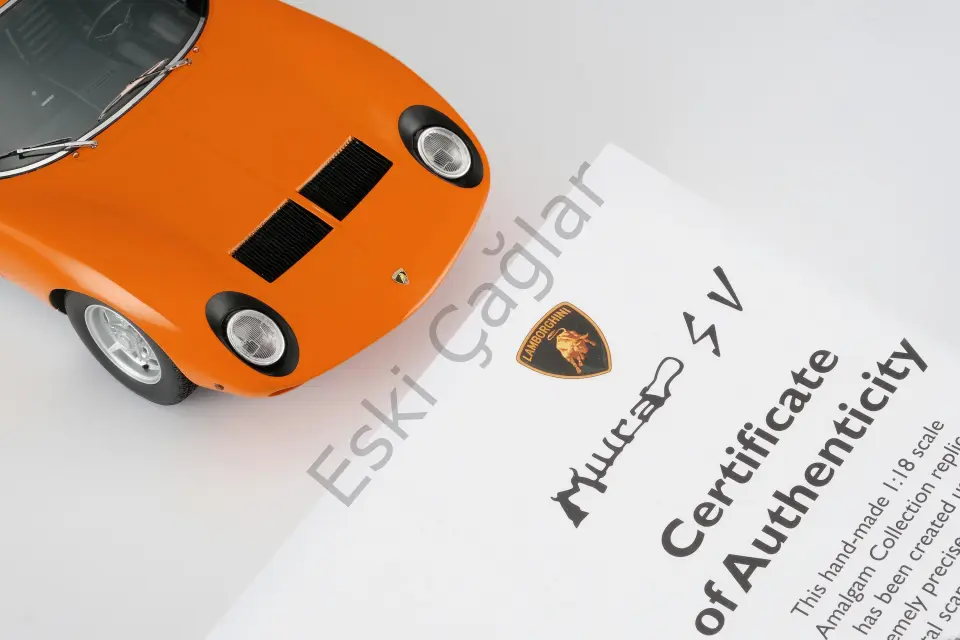 1:18 Amalgam Lamborghini Miura P400 SV Orange (Ön Siapriş)