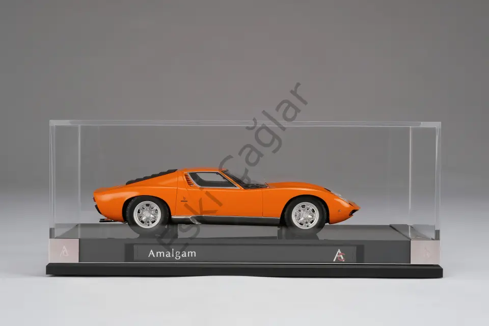 1:18 Amalgam Lamborghini Miura P400 SV Orange (Ön Siapriş)