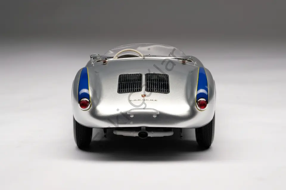 1:!8 Amalgam Porsche 550 Spyder Silver (Ön Sipariş)
