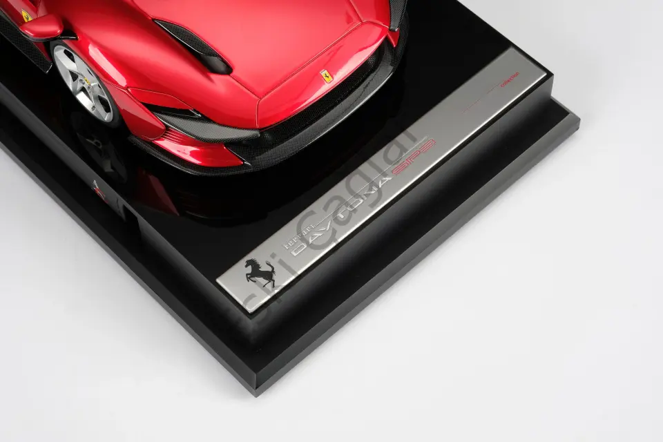 1:18 Amalgam Ferrari Daytona SP3 Rosso Corsa (Ön Sipariş)