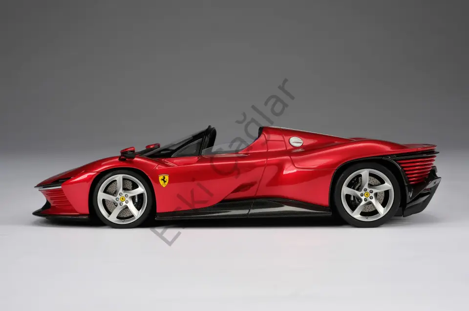 1:18 Amalgam Ferrari Daytona SP3 Rosso Corsa (Ön Sipariş)
