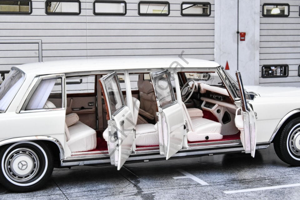 1:18 CMC M-215 Mercedes Benz 600 Pullman W100