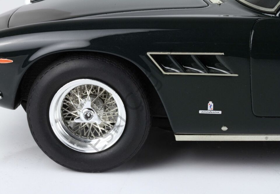 1:18 BBR Models Ferrari 500 Superfast 1965 Seri II Verde Scuro 108 Limits
