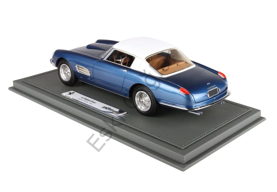 1:18 BBR Models Ferrari 4.9 Superfast S/N 0719 Paris Motor Show 1957 500 Limits (Ön Sipariş)