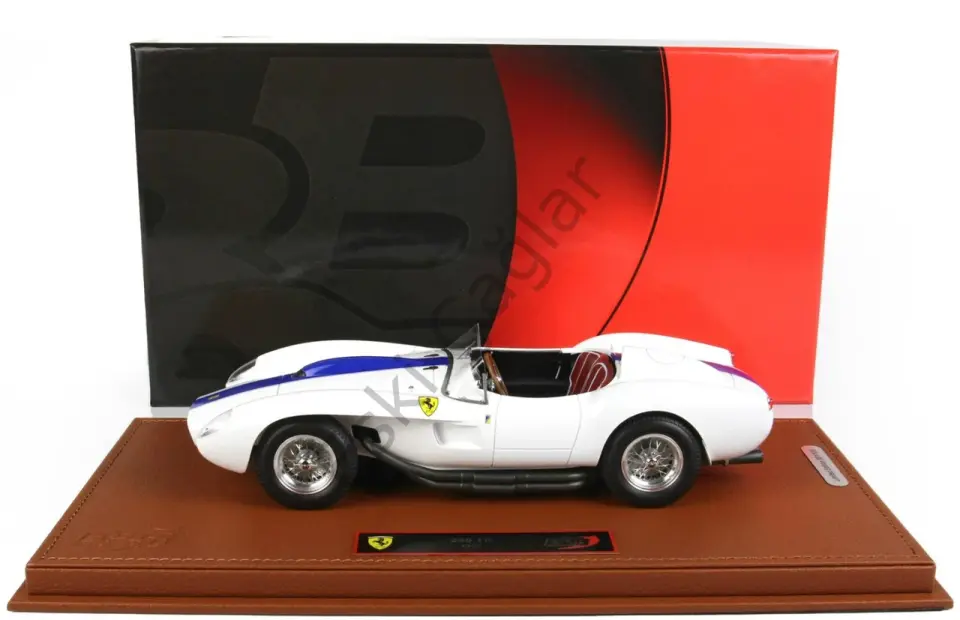 1:18 BBR Models 1957 Ferrari 250 Testarossa White with Blue Stripe 100 Limits (Ön Sipariş)