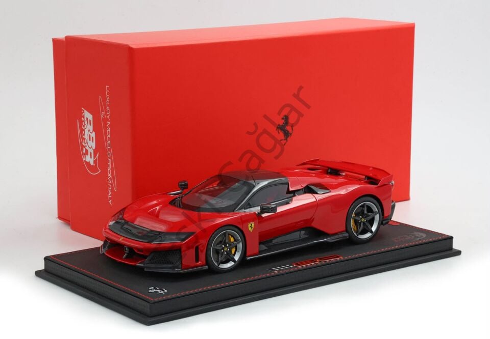 1:18 BBR Models Ferrari F80 Optional Carbon Rosso Corsa Red with Carbon Silver Wheels 400 Limits