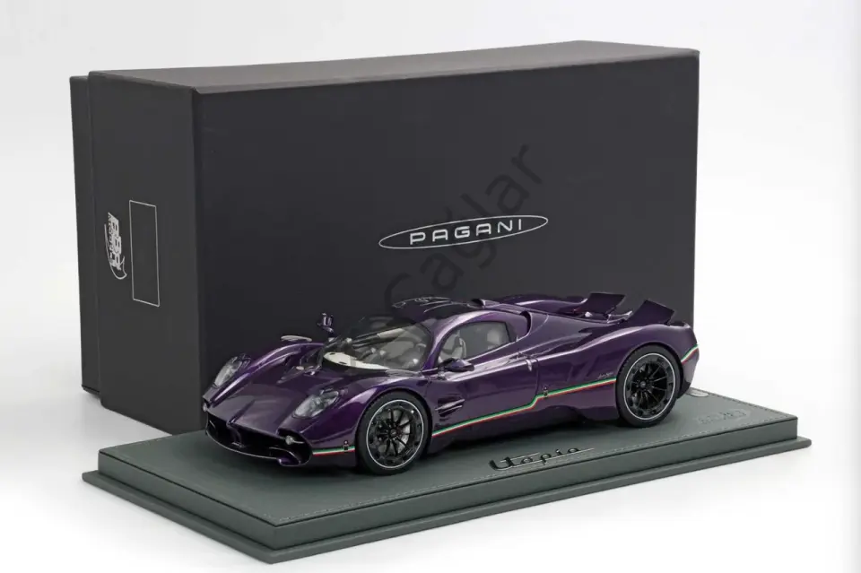 1:18 BBR Models  Pagani Utopia Coupe Purple Hong Kong with Italian Flag (Ön Sipariş)