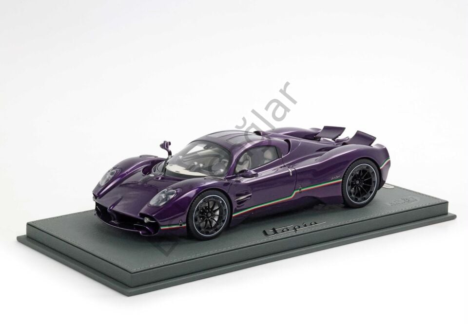 1:18 BBR Models  Pagani Utopia Coupe Purple Hong Kong with Italian Flag