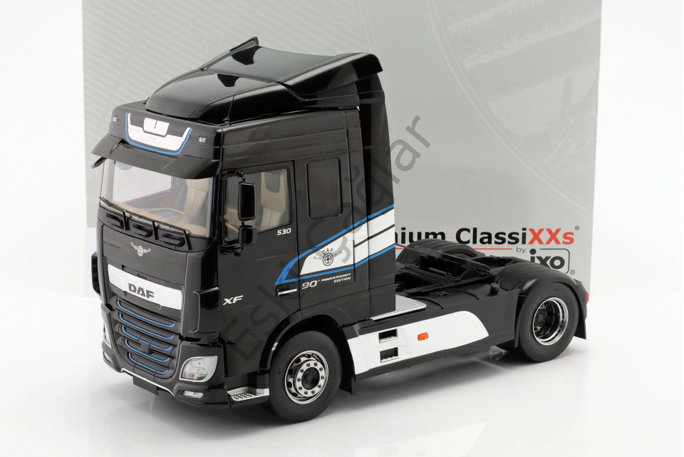 1:18 Premium ClassiXXs DAF XF Space Cab Siyah