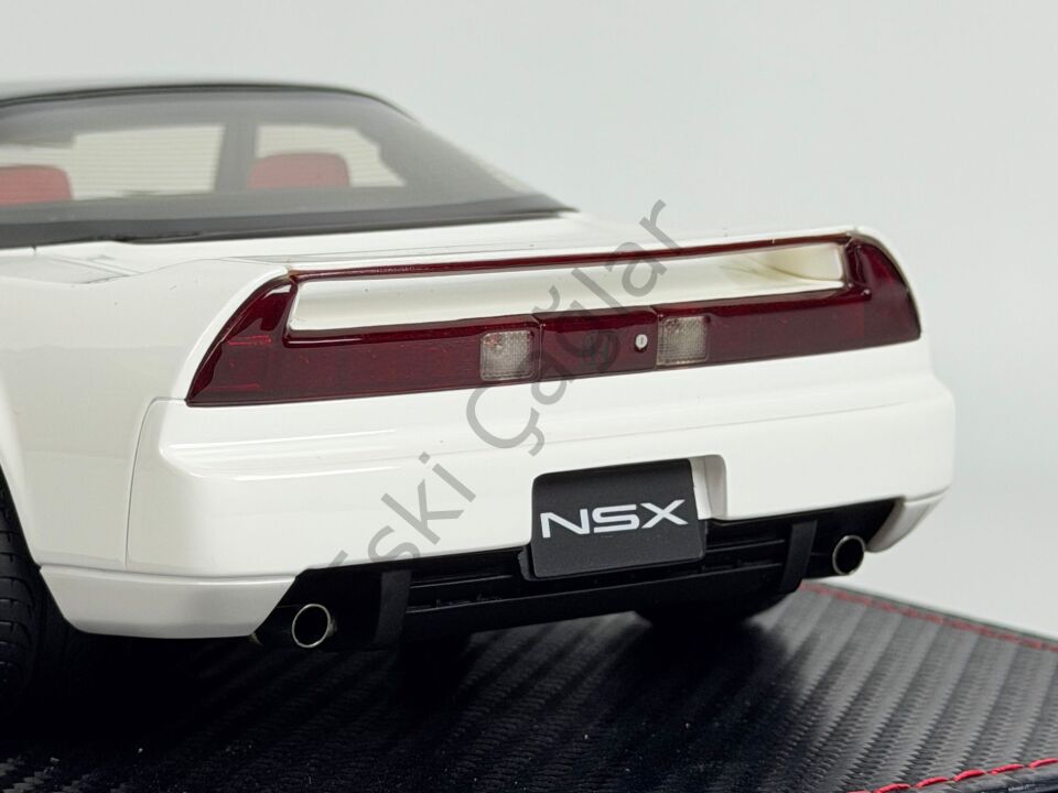 1:18 MAKE UP Honda NSX-R (NA1) Indy Grand Prix White