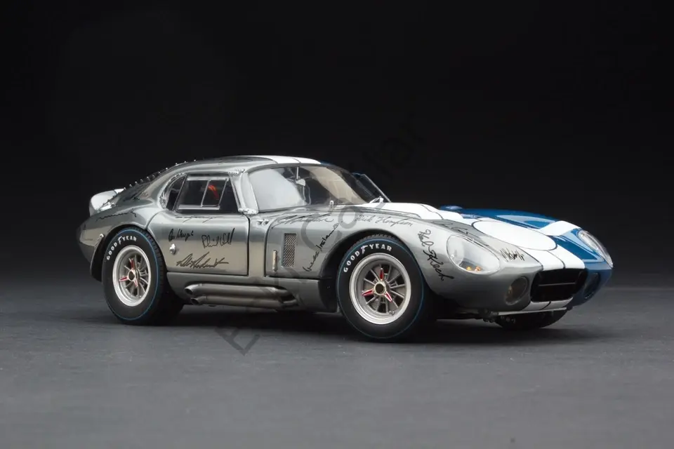 1:18 EXOTO 1965 Cobra Daytona Coupe | Exclusive Signatures Edition 50 Years Special