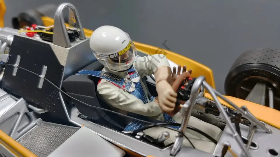 1:18 EXOTO Renault RE20 Turbo #16 1980 Rene Arnoux