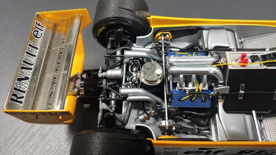1:18 EXOTO Renault RE20 Turbo #16 1980 Rene Arnoux