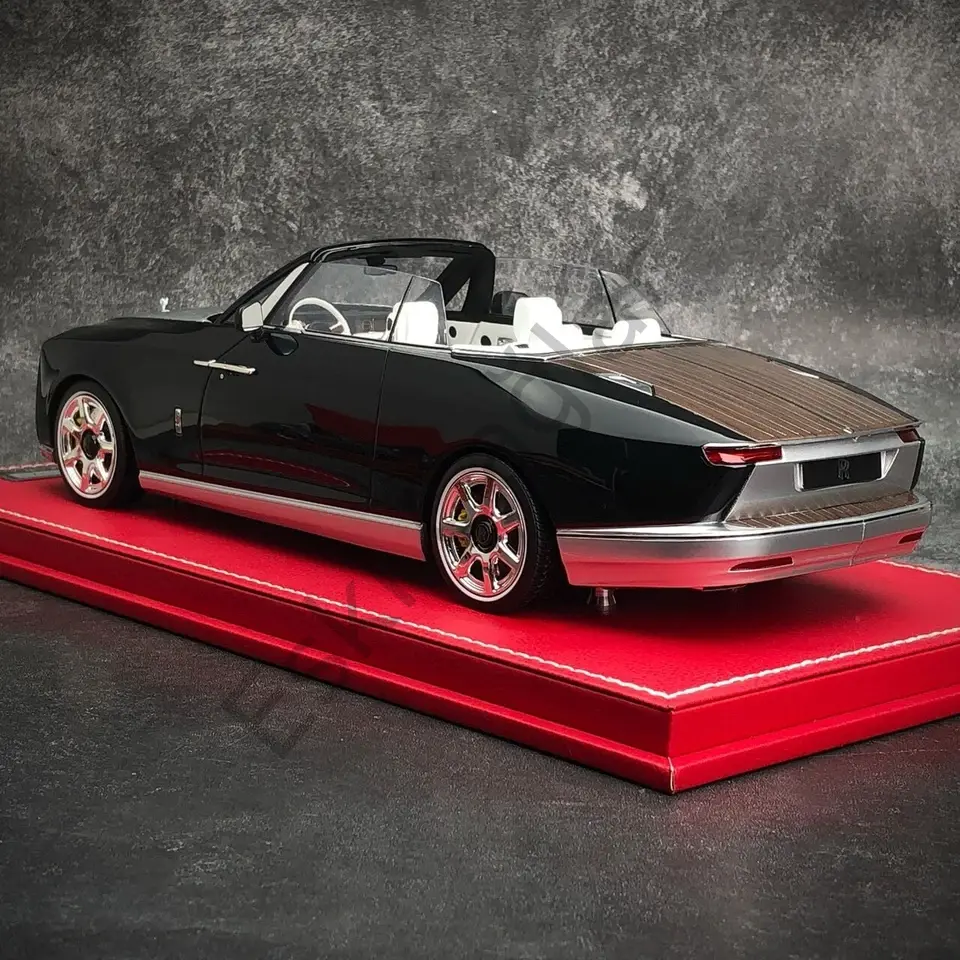 1:18 SC Models Rolls Royce Boat Tail Black and Green with Hardtop Limited Edition