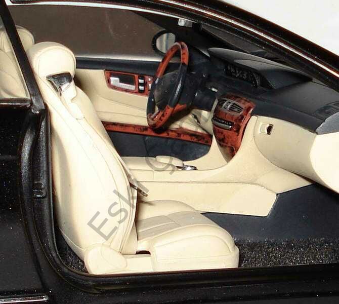 1:18 Autoart Mercedes-Benz CL Coupé (C216) Obsidianschwarz