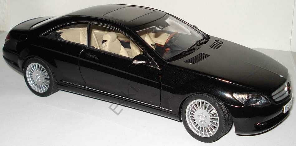 1:18 Autoart Mercedes-Benz CL Coupé (C216) Obsidianschwarz
